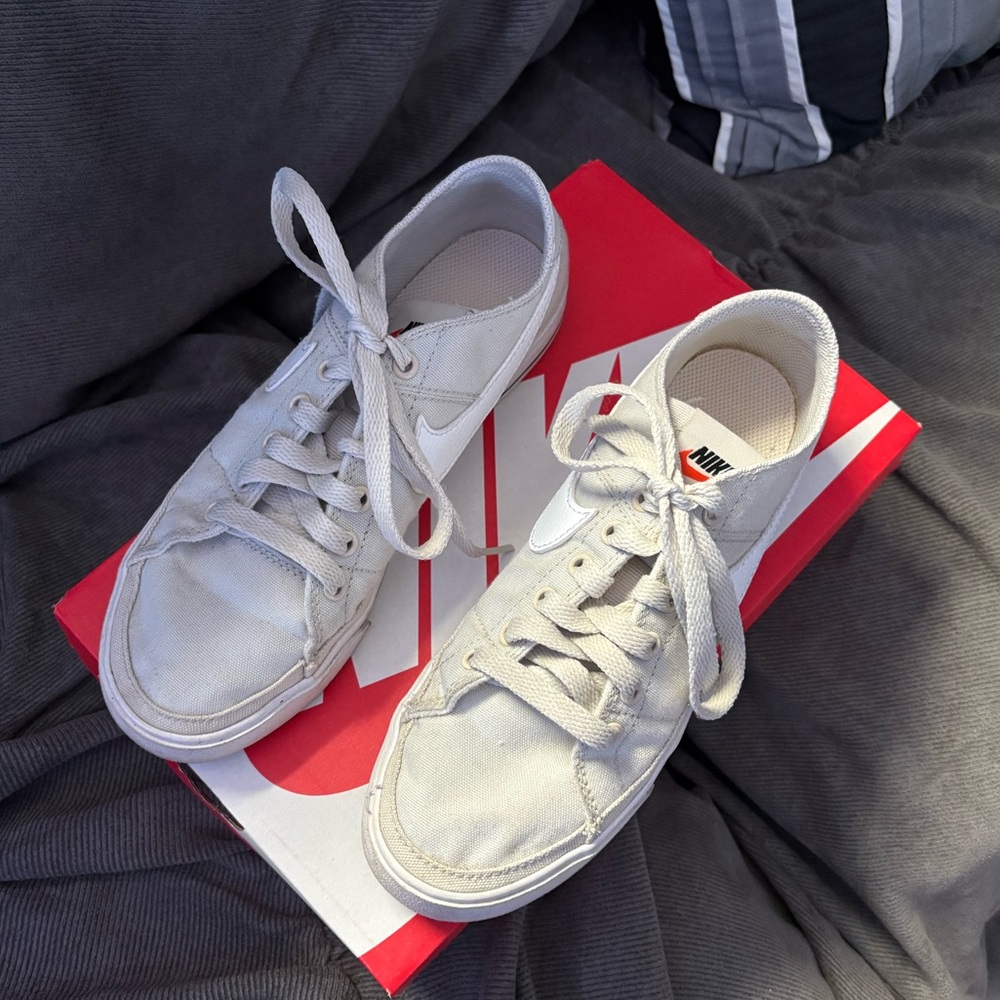 Nike Women’s Court Legacy Canvas Sneakers - Picture 2 of 5